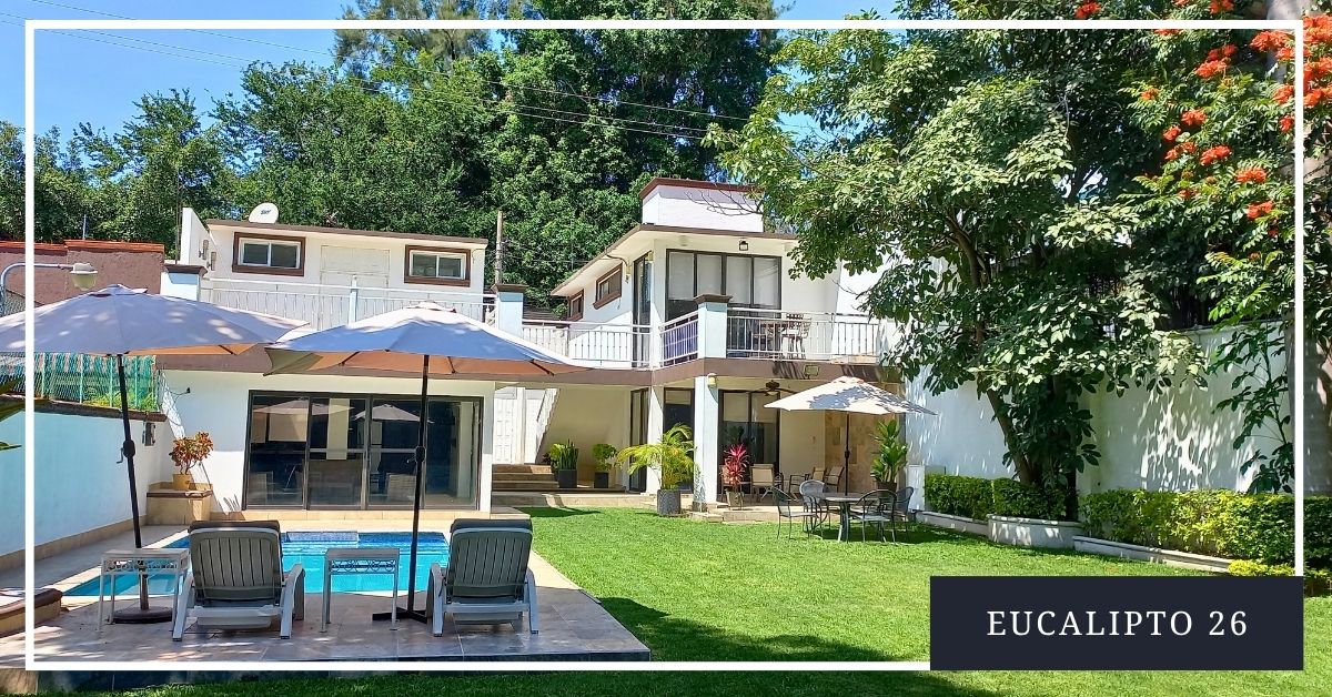 Casa Eucalipto 26 de Allegra Homes en Cuernavaca, Morelos: alberca y jardín